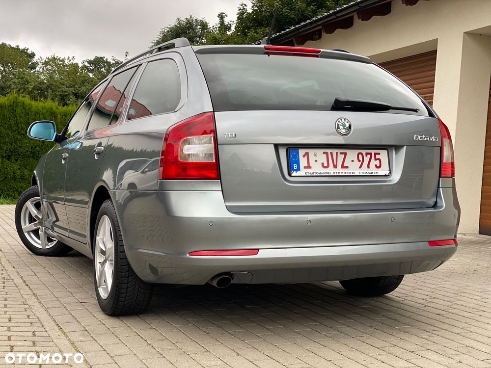 Skoda Octavia 1.6 TDI Ambiente - 5