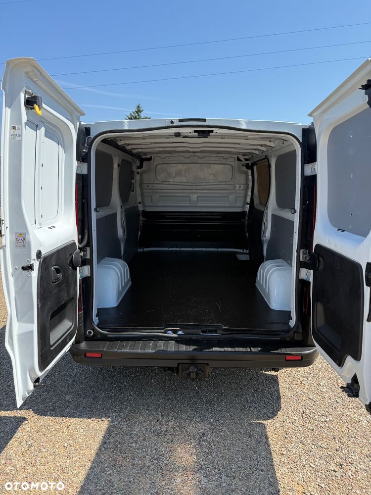 Renault Trafic - 23