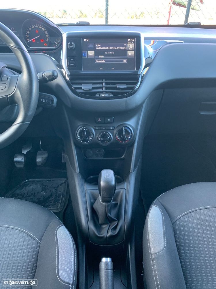 Peugeot 208 1.2 PureTech Allure - 25