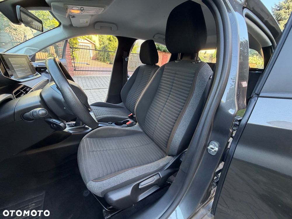 Peugeot 208 PureTech 100 Allure - 14