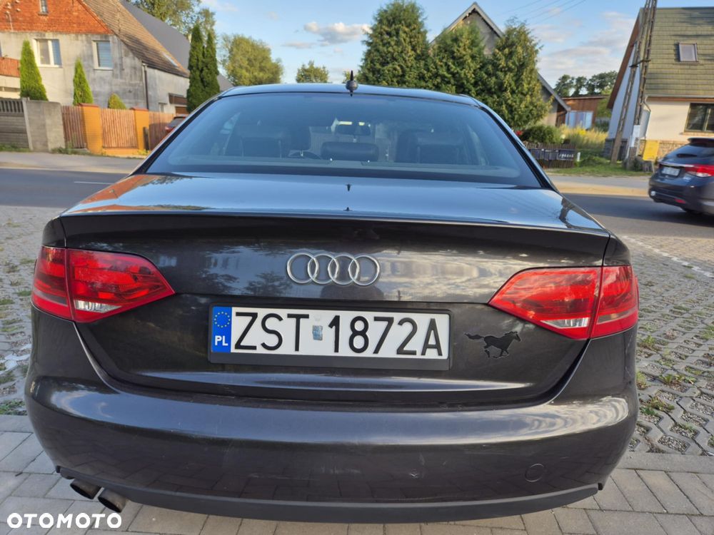 Audi A4 Limousine - 17