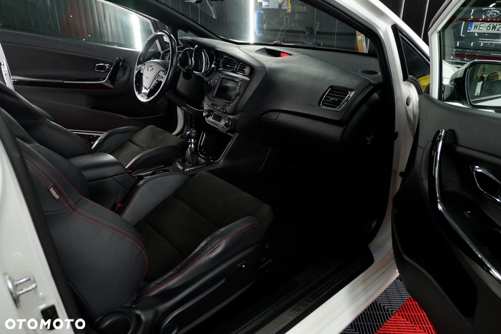 Kia ProCeed 1.6 T-GDI GT XL - 10