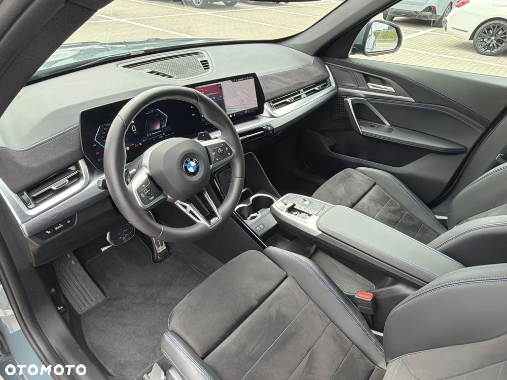 BMW X1 sDrive20i mHEV - 6