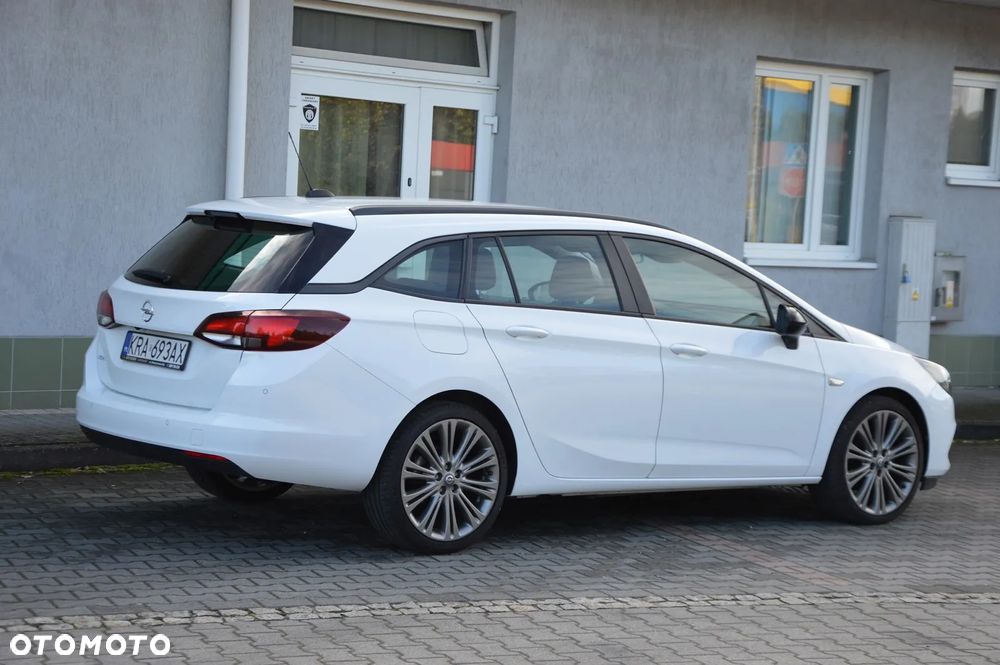 Opel Astra 1.2 Turbo Elegance - 3