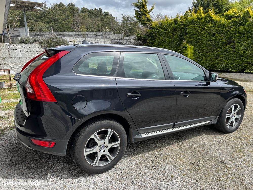 Volvo XC 60 2.0 D4 Summum Geartronic - 6