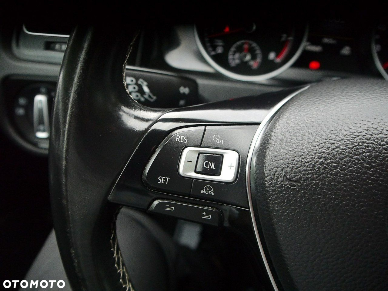 Volkswagen Golf 1.4 TSI ACT BlueMotion Technology Cup - 31