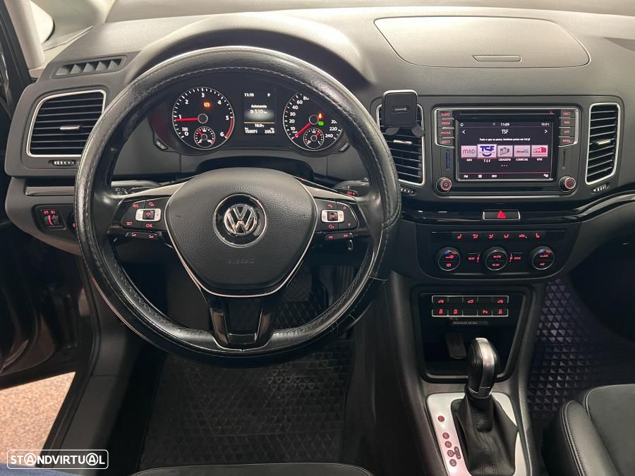 VW Sharan 2.0 TDI Trendline DSG - 24