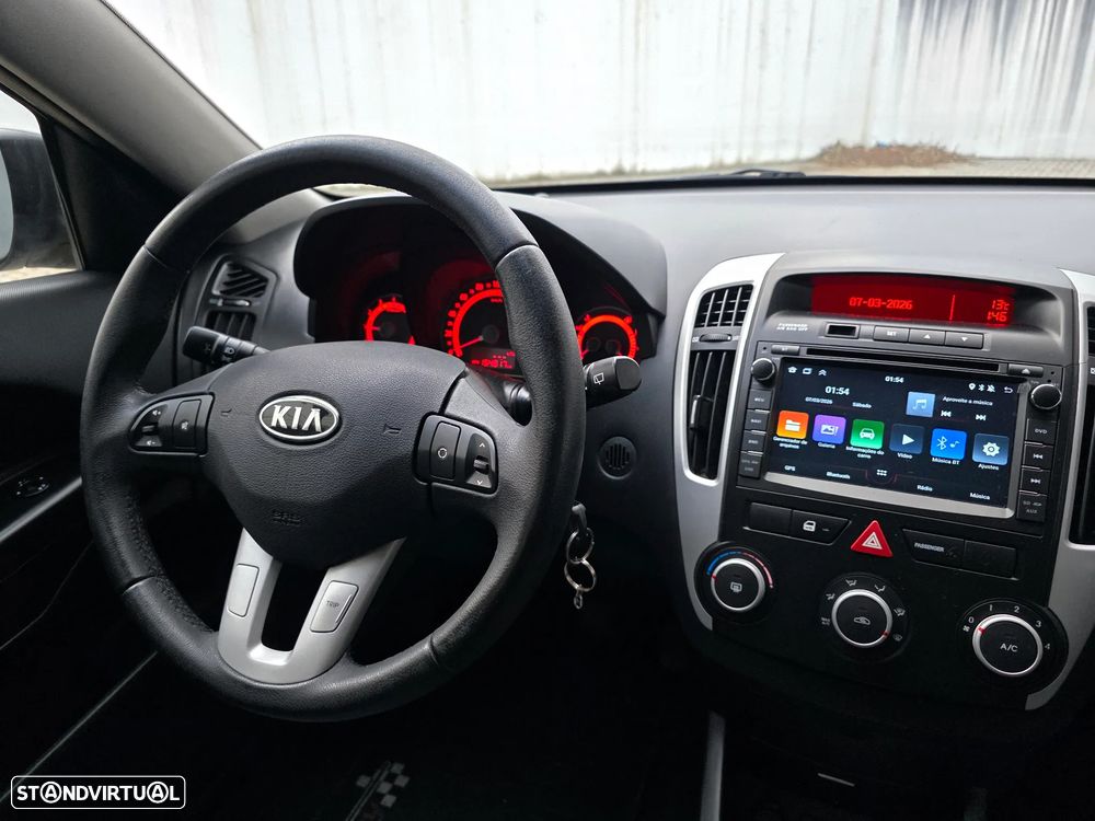 Kia Ceed SW 1.4 CVVT LX ISG - 43