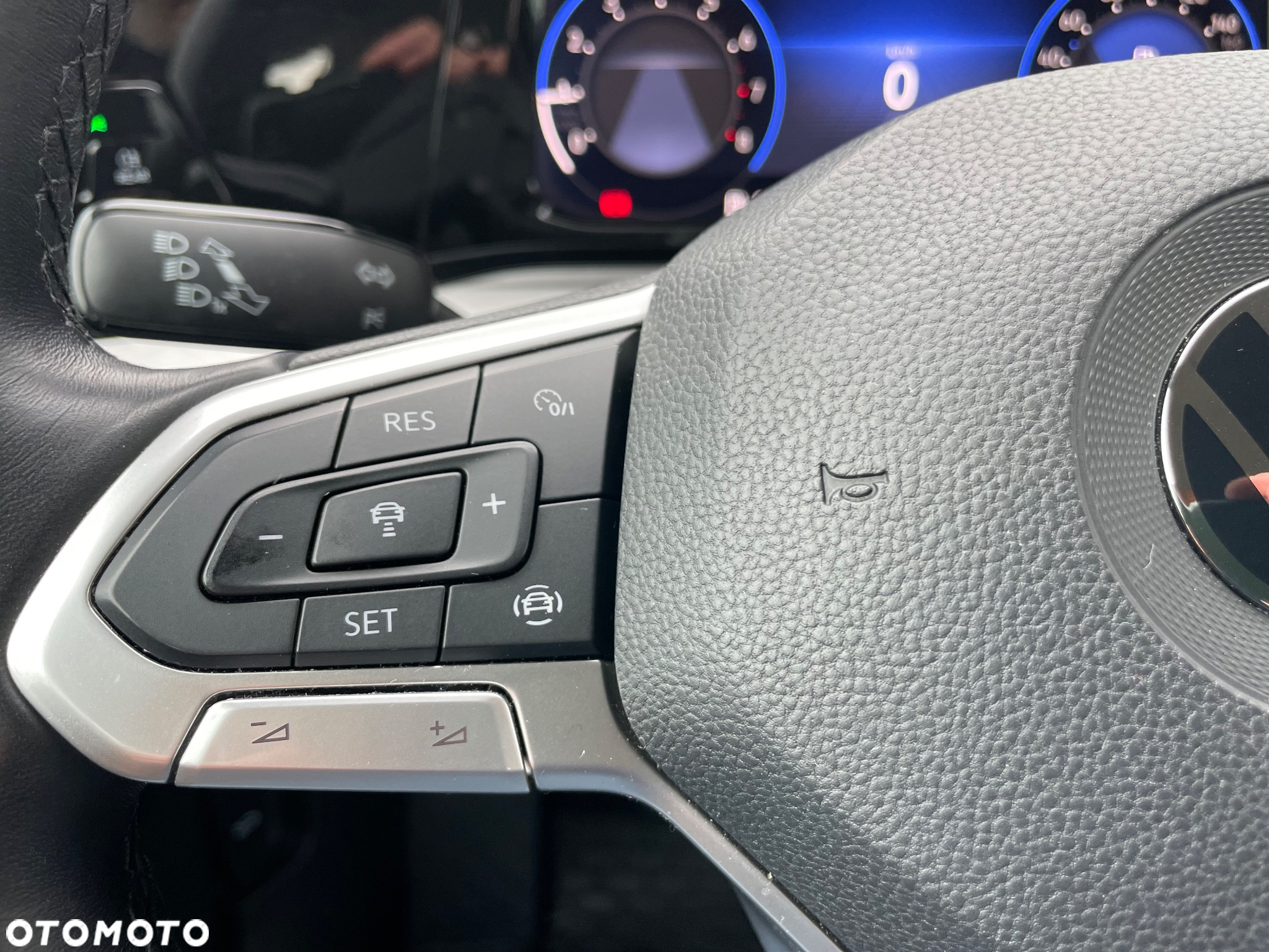Volkswagen Golf VIII 1.5 TSI EVO Life - 21