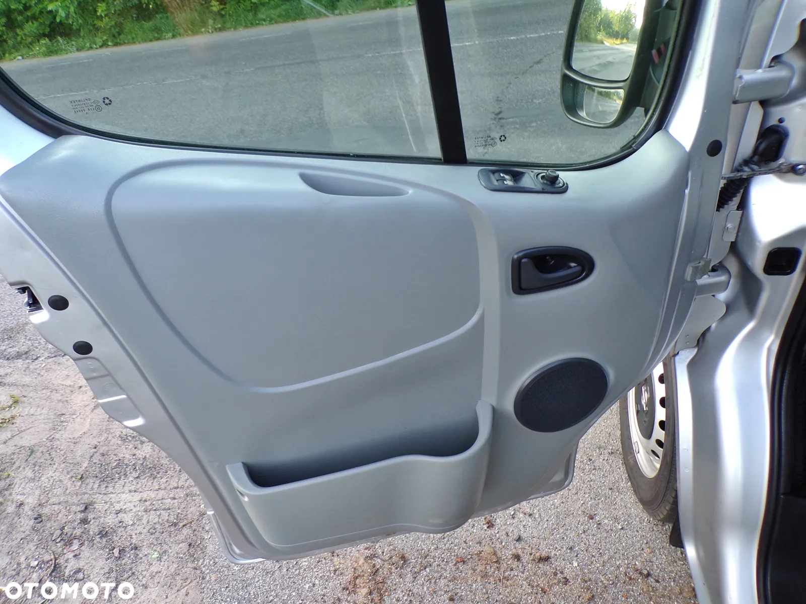 Opel VIVARO LONG - 17