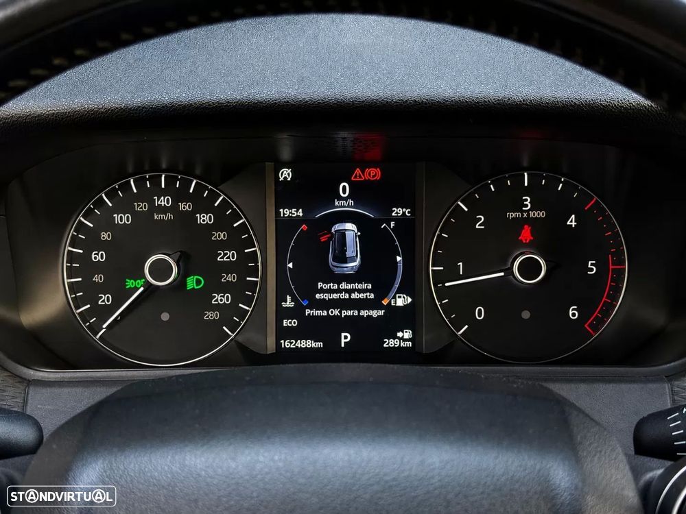Land Rover Range Rover Velar 2.0d R-Dynamic — fotografia 18