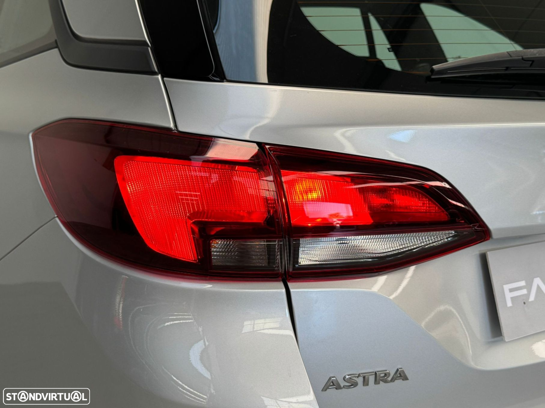 Opel Astra Sports Tourer 1.5 D Design & Tech Aut. S/S - 15