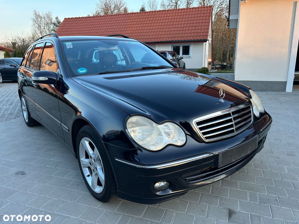 Mercedes-Benz Klasa C 200 Kompressor Automatik Avantgarde Sport Edition - 2