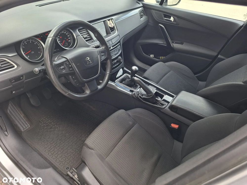 Peugeot 508 1.6 T Active - 11