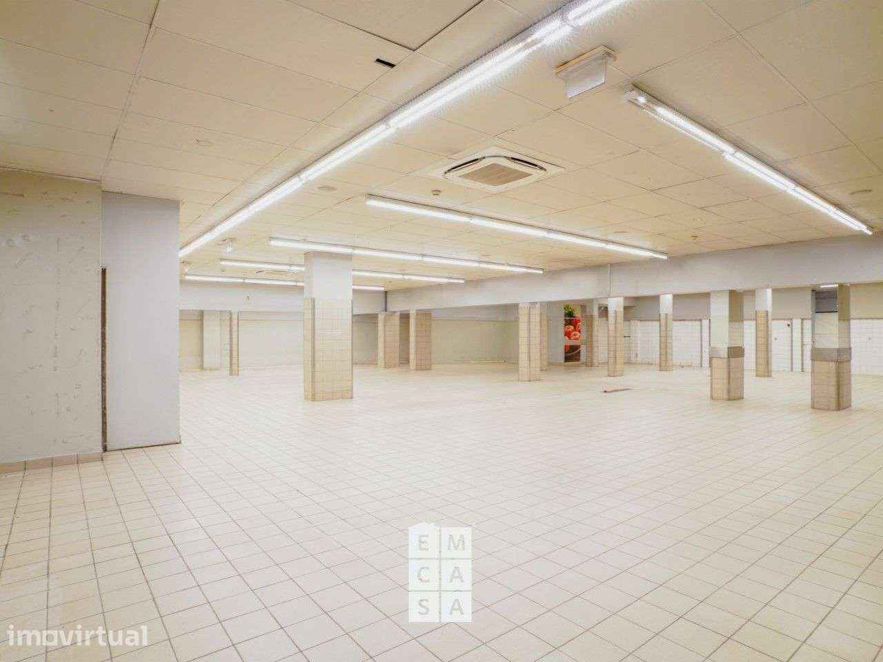 Loja  Arrendamento em Oliveira de Azeméis, Santiago de Riba-Ul, Ul, Ma - Grande imagem: 2/15