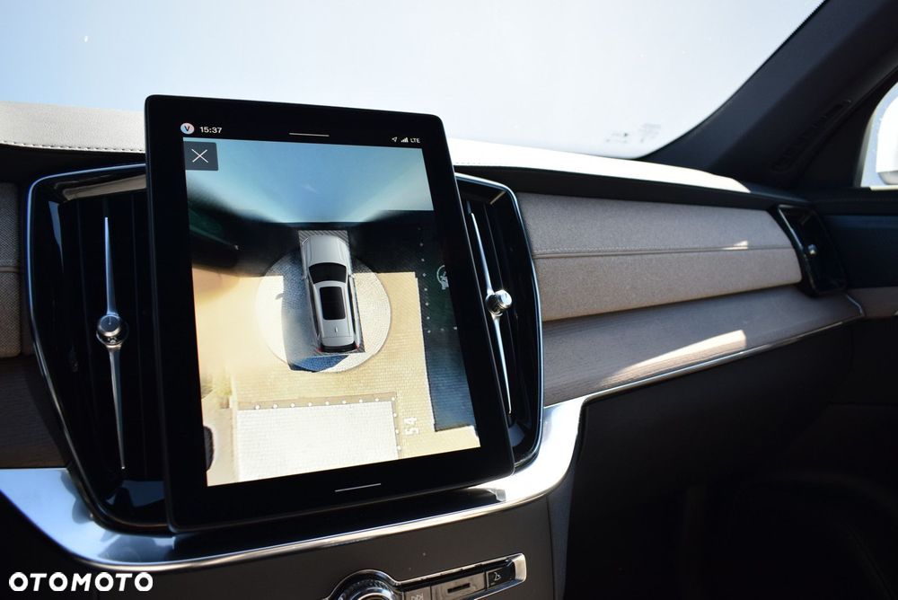 Volvo XC 90 - 24
