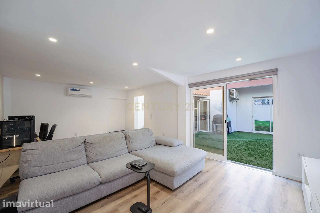 Apartamento com 3 quartos e Logradouro - Grande imagem: 3/38