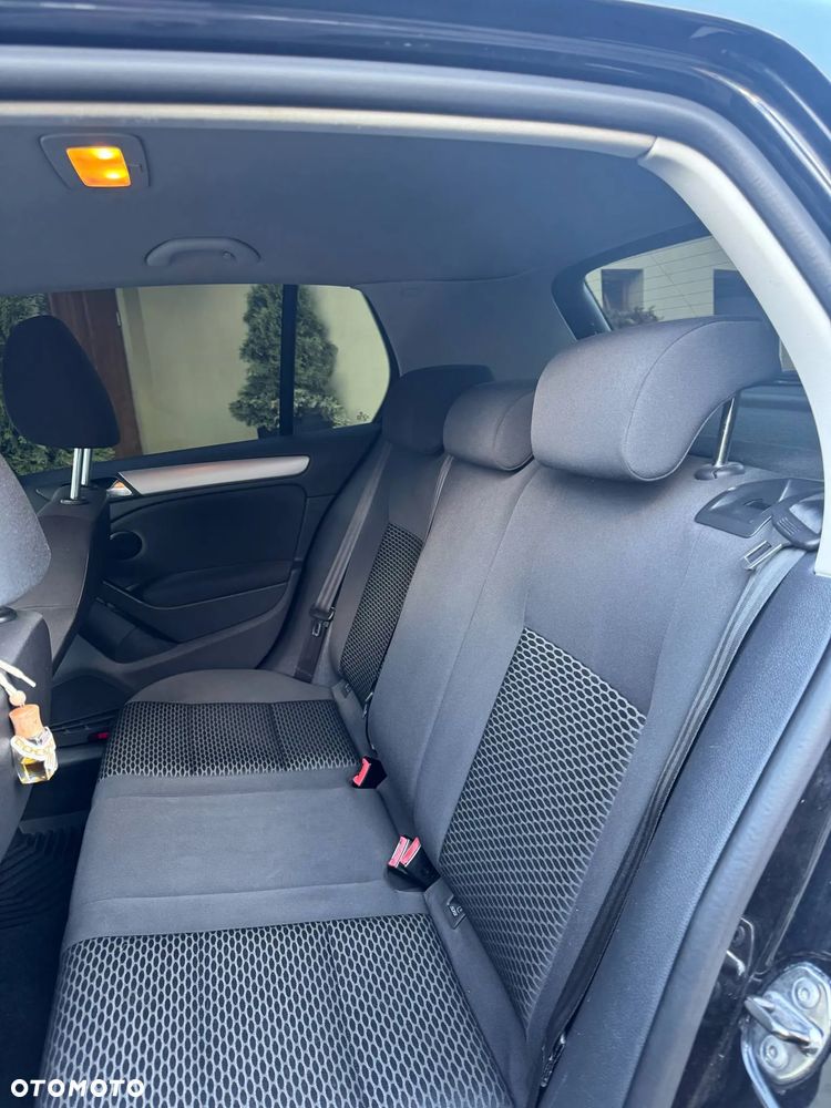 Volkswagen Golf - 14