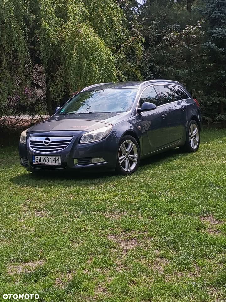 Opel Insignia - 1