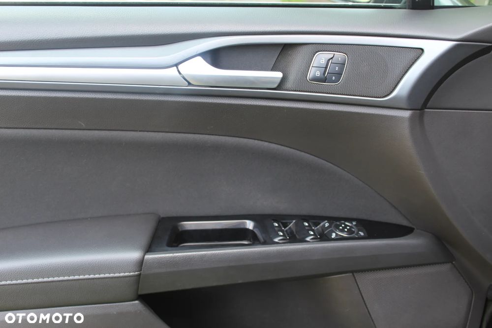 Ford Mondeo 2.0 TDCi Titanium - 14