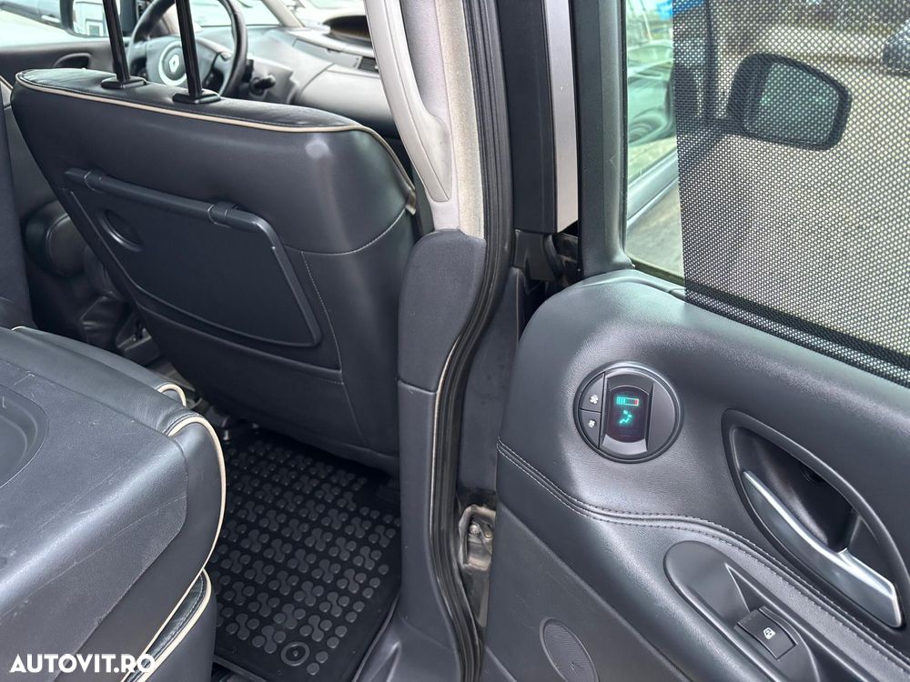 Renault Espace 2.0 dCi FAP Initiale - 18