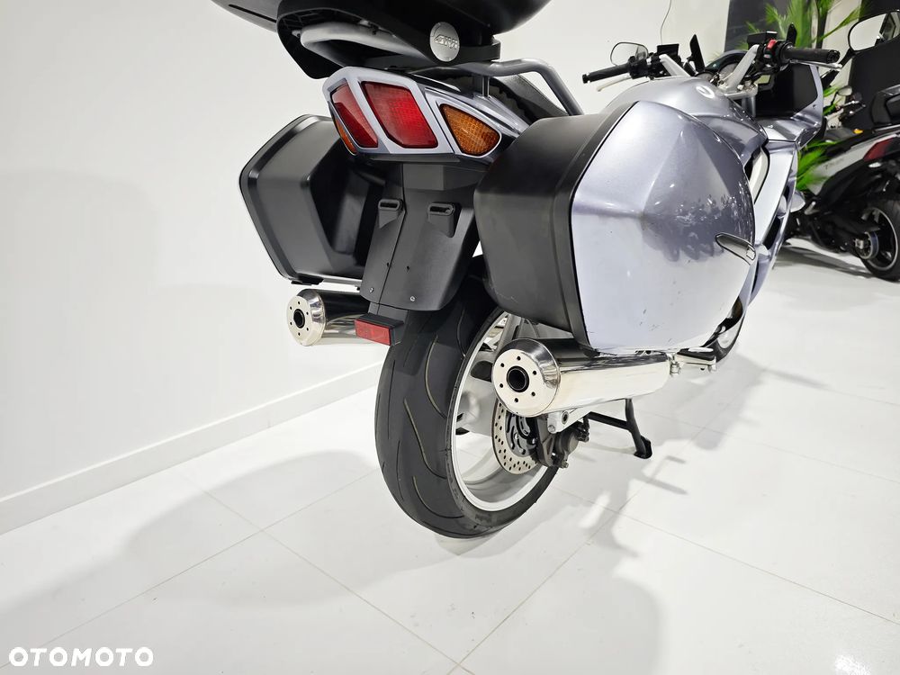 Yamaha FJR - 11