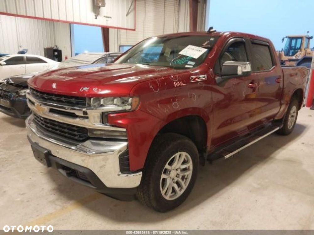 Chevrolet Silverado - 2