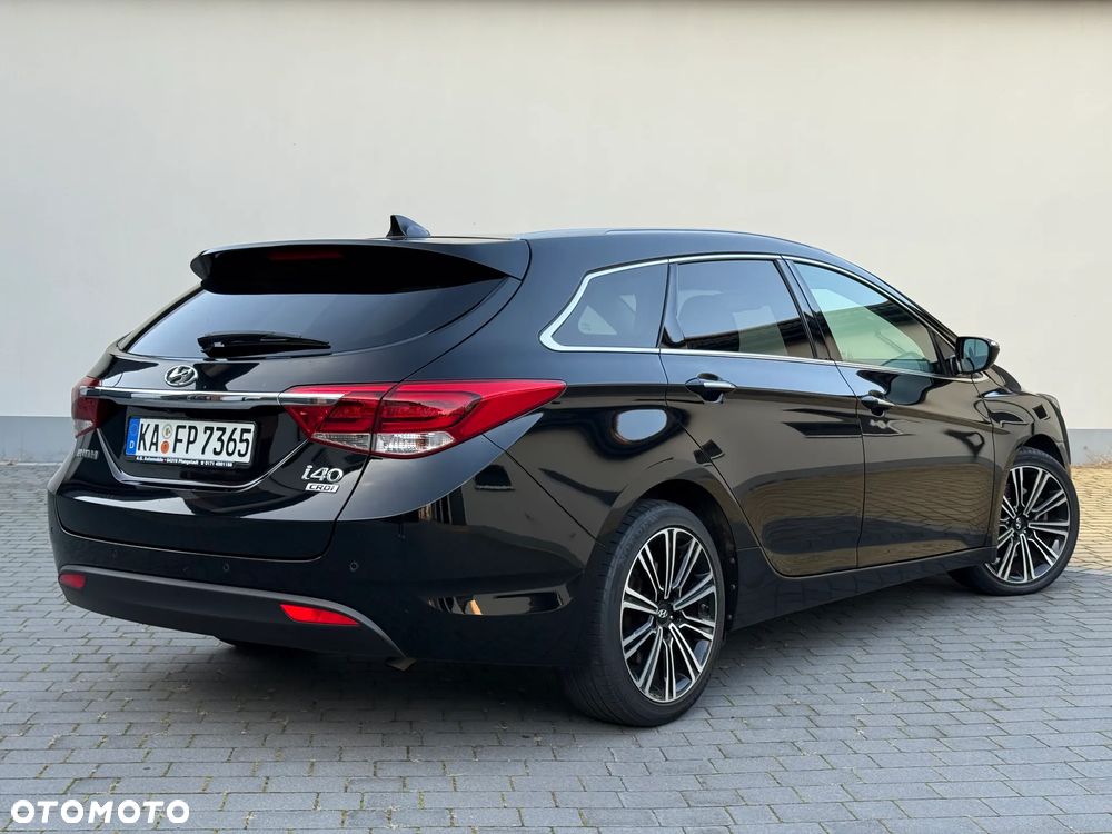 Hyundai i40 Kombi 1.7 CRDi DCT Premium - 5