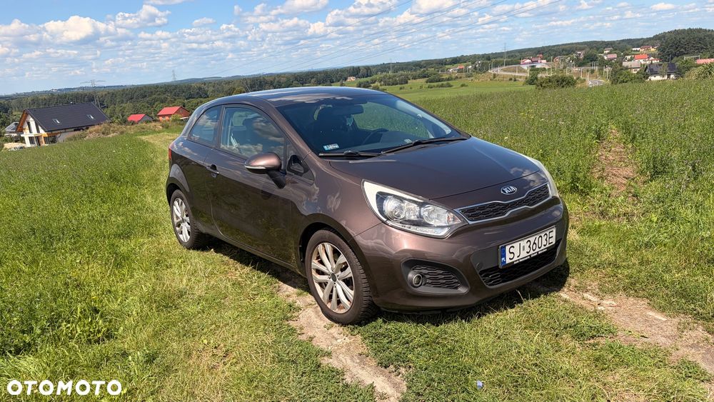 Kia Rio 1.1 crdi M - 2
