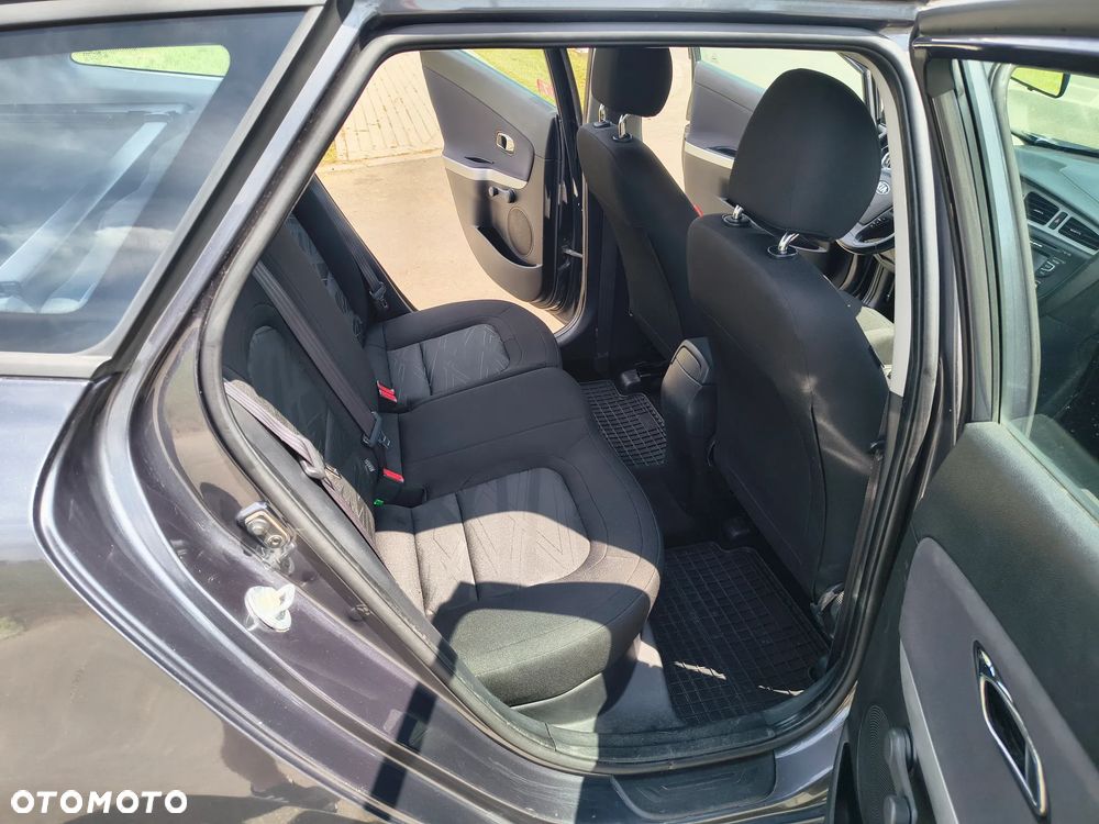 Kia Ceed 1.6 CRDi L - 10