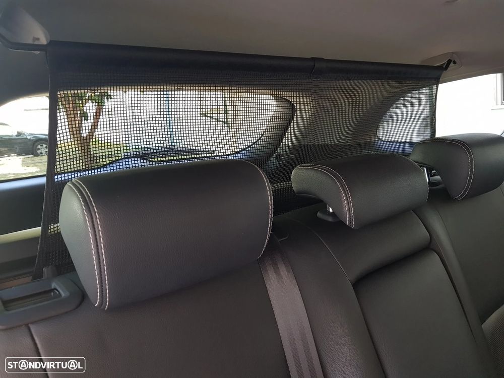 Toyota Avensis Touring Sports 2.0 D-4D Exclusive - 36