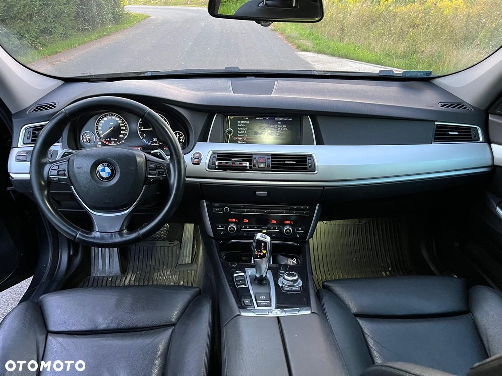 BMW 5GT - 5