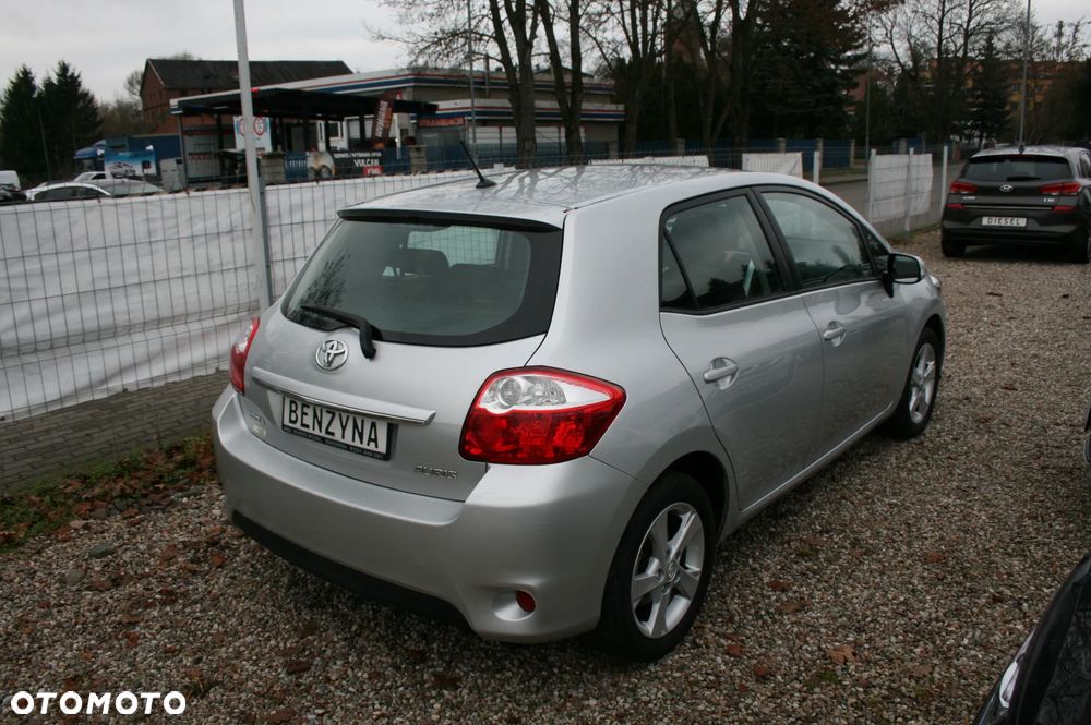 Toyota Auris 1.33 VVT-i - 11