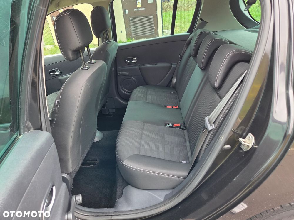 Renault Clio 1.2 16V 75 nightDay - 16