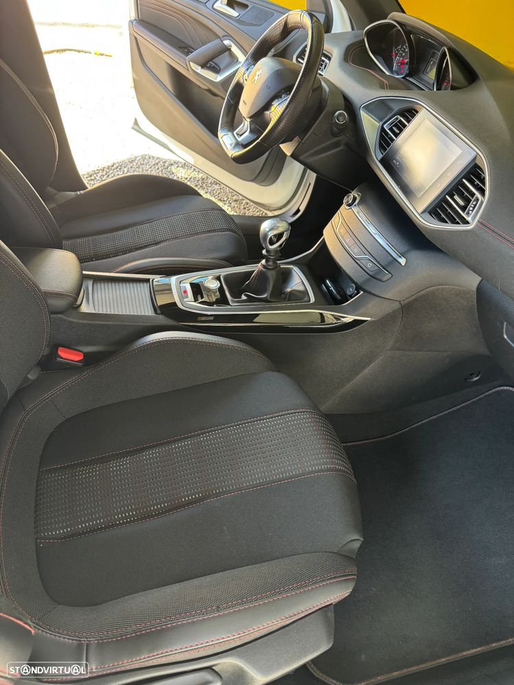 Peugeot 308 SW - 5