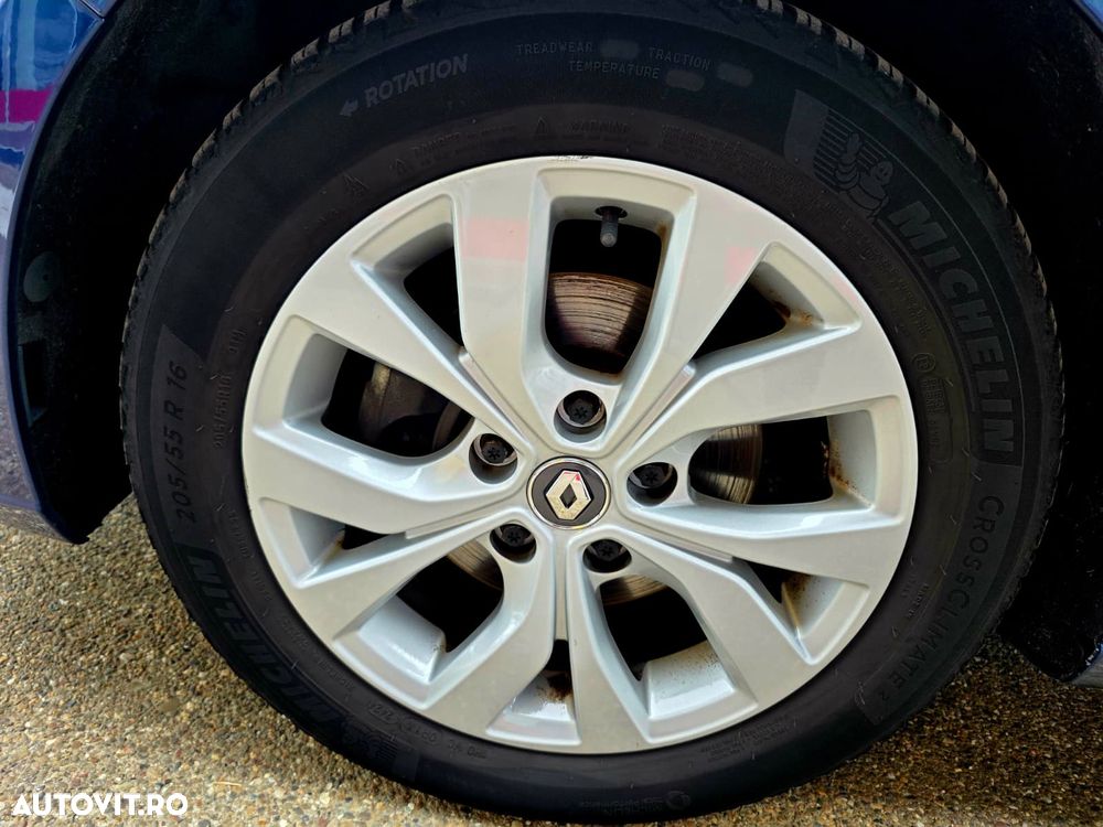 Renault Megane TCe 140 GPF EDC ZEN - 24