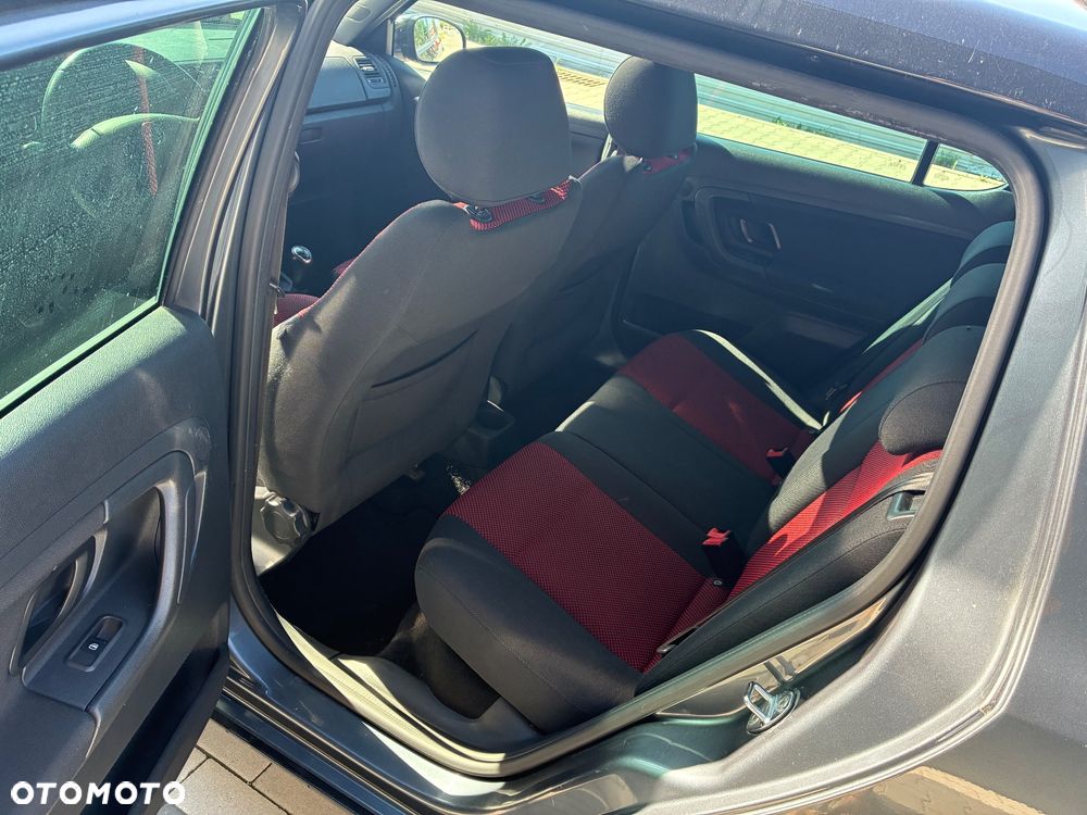 Skoda Fabia 1.6 TDI DPF MONTE CARLO - 10