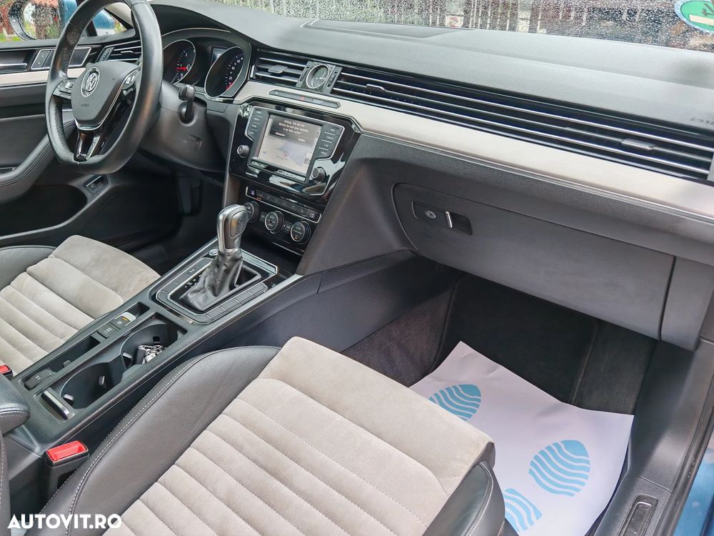 Volkswagen Passat 2.0 TDI DSG (BlueMotion Technology) Highline - 19