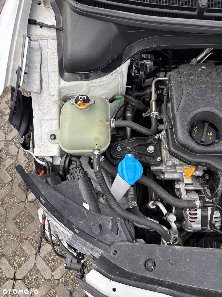 Hyundai i20 - 21
