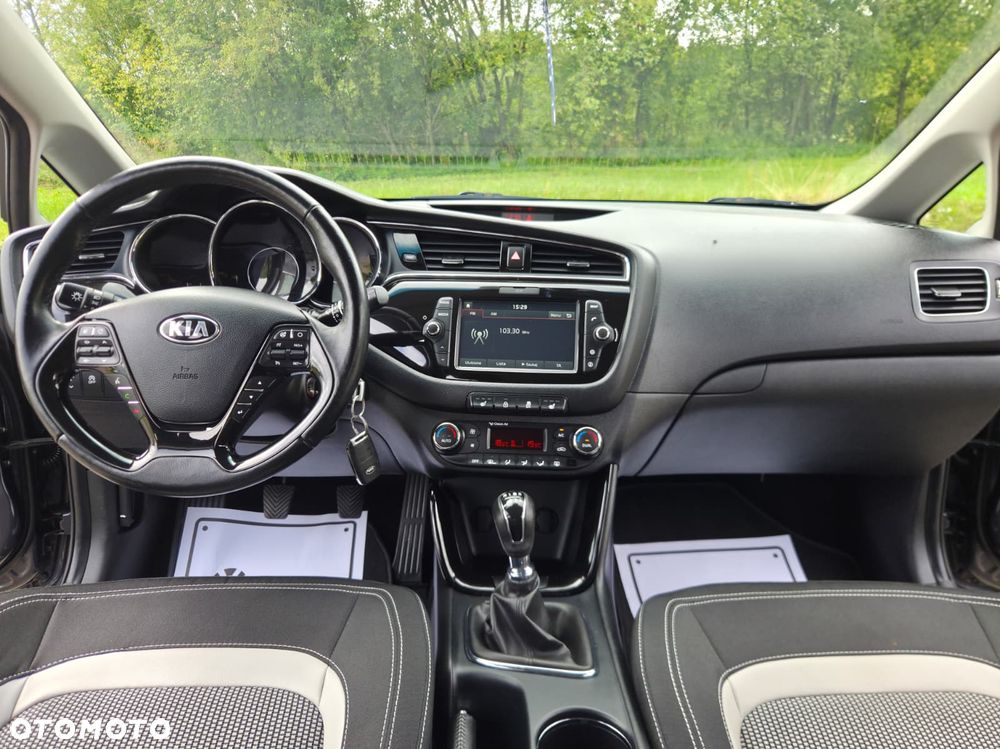 Kia Ceed - 15