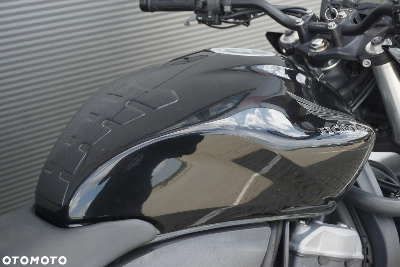 Honda Hornet - 6