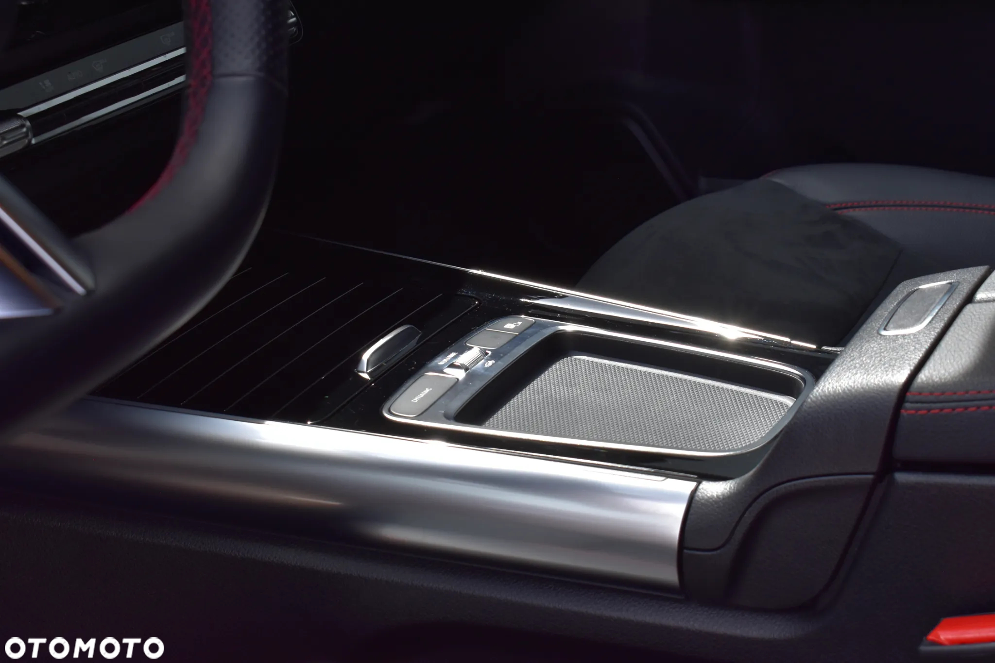 Mercedes-Benz Klasa B 220 4-Matic AMG Line 7G-DCT - 20