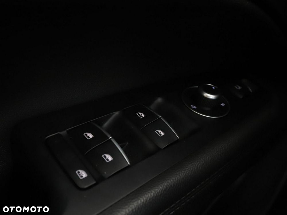 Alfa Romeo Stelvio 2.0 Turbo 16V AT8-Q4 Lusso - 36