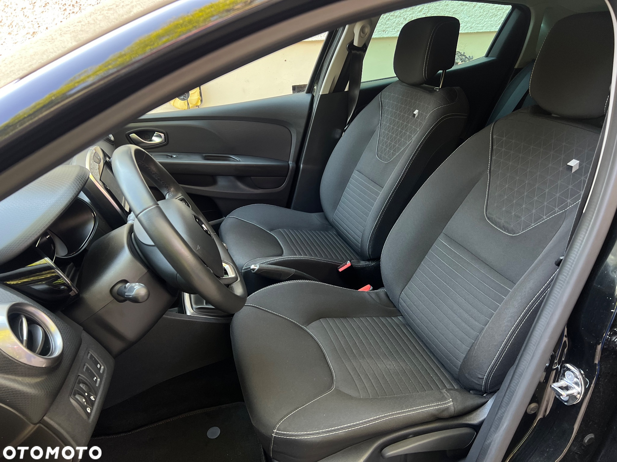 Renault Clio 0.9 Energy TCe Limited - 23