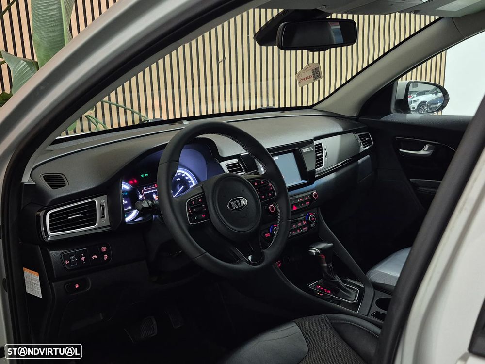 Kia Niro 1.6 GDi HEV TX - 12