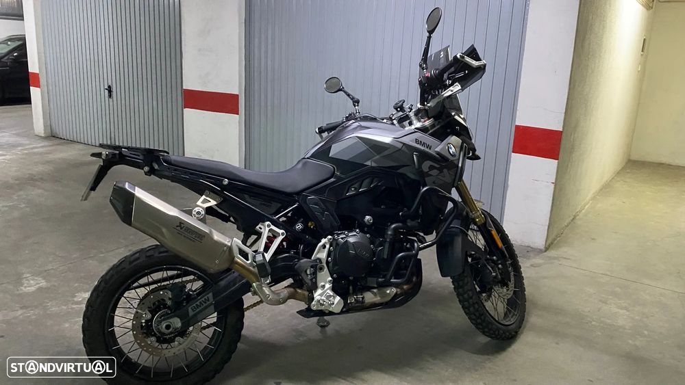 BMW F 900 GS Triple Black - 10