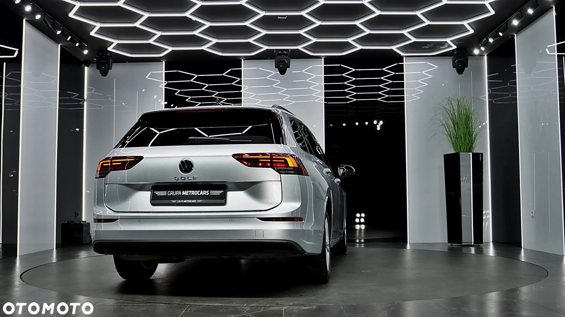 Volkswagen Golf VIII 1.5 TSI EVO Life - 8