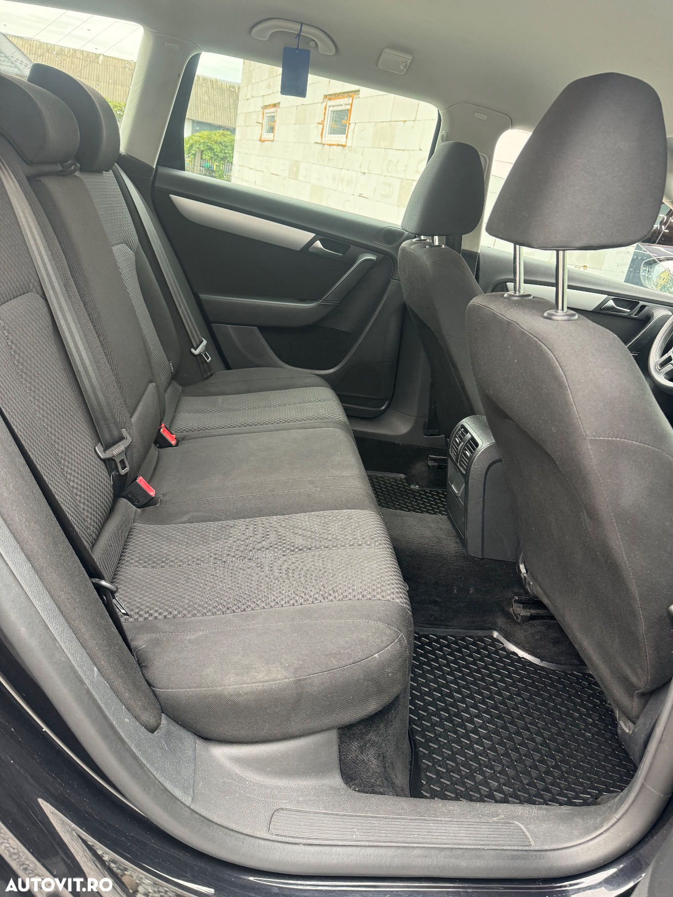Volkswagen Passat Variant 2.0 TDI BlueMotion Technology Comfortline - 9