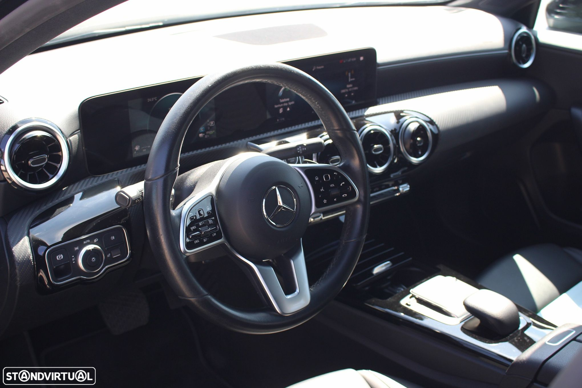 Mercedes-Benz A 250 e Style Plus - 23