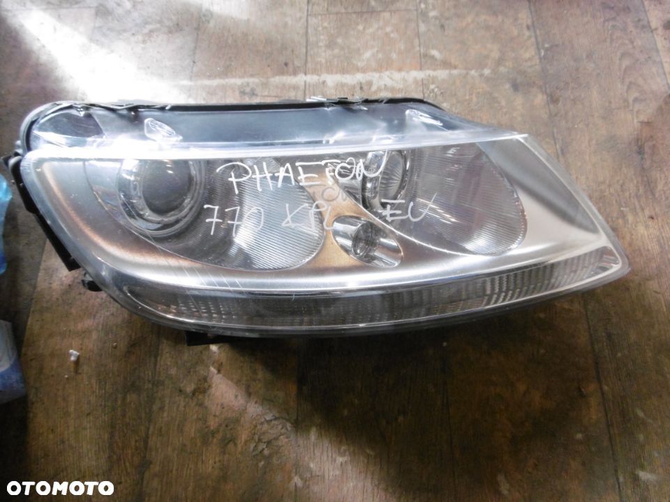 VW PHAETON LAMPA PRAWY PRZÓD EU 3D1941018J - 1